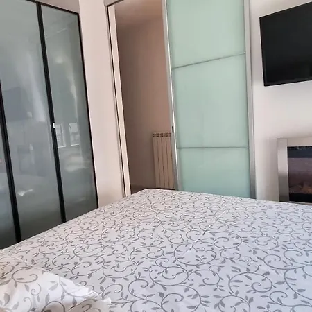 Lonber Apartment
