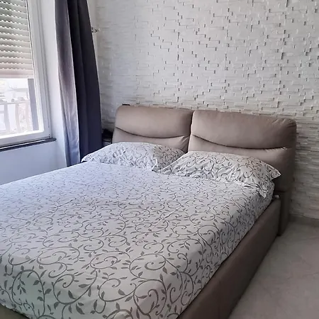 Apartment Lonber